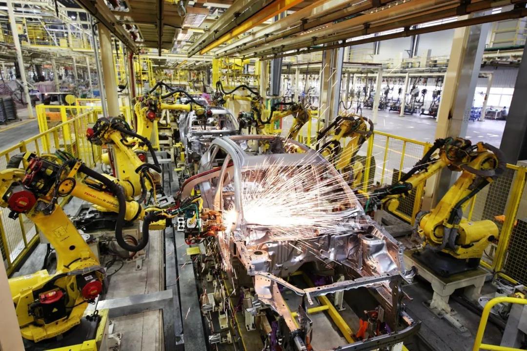 巨高機(jī)床：汽車產(chǎn)業(yè)給機(jī)床行業(yè)帶來(lái)的機(jī)遇與挑戰(zhàn)(圖1)